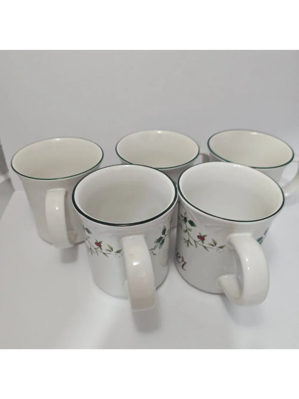 5 Pfaltzgraff Winterberry Mugs Holiday Joy Cheer Dishwasher Microwave Safe 12oz - Picture 3 of 6